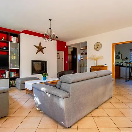 Holiday home Du Chanoine Clim Piscine Wifi *